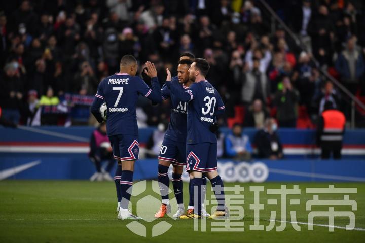 包含洛里昂大胜对手，终结连败颓势的词条